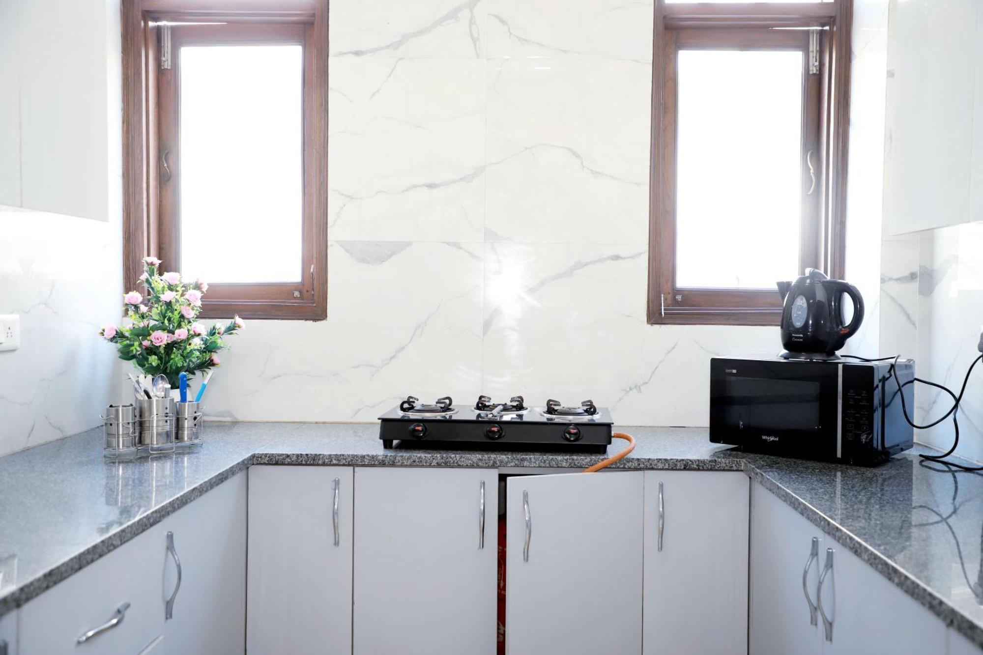 Fortune Home Service Apartment 2Bhk,E28 Saket 2A Nueva Delhi Exterior foto